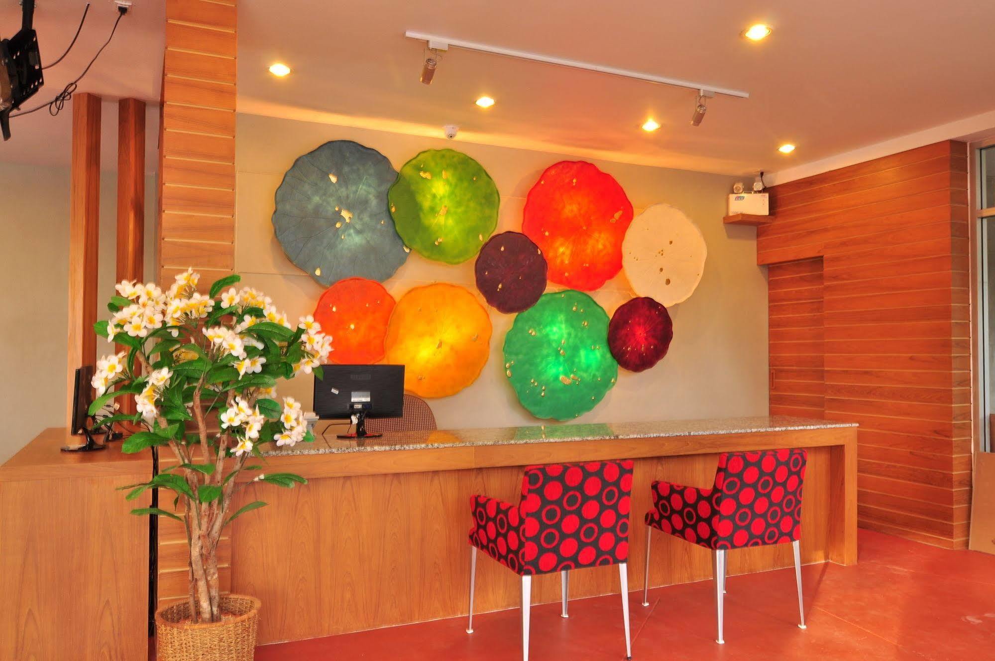 Phu Nana Boutique Hotel - Sha Plus Rawai Exteriör bild