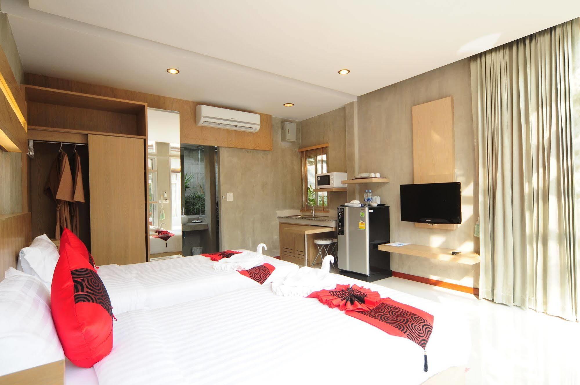 Phu Nana Boutique Hotel - Sha Plus Rawai Exteriör bild