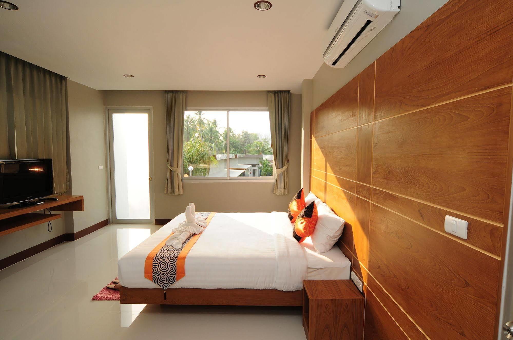 Phu Nana Boutique Hotel - Sha Plus Rawai Exteriör bild